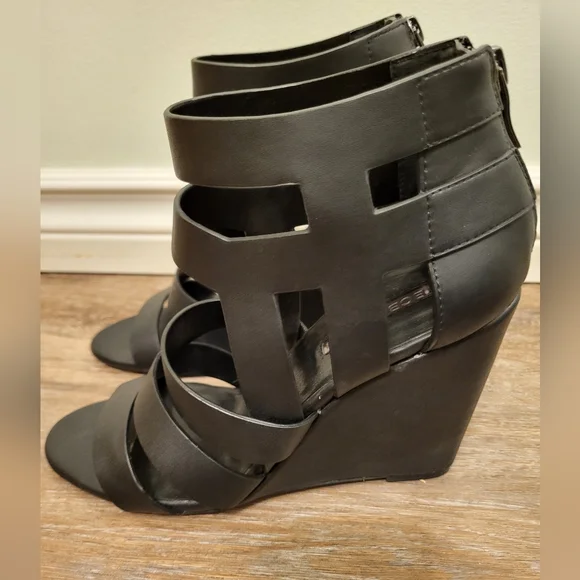 BCBC Generation Cages Wedge Sandals  Size 7 Black - Picture 4 of 9